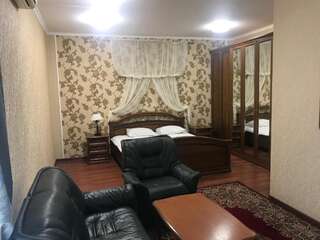 Гостиница Усадьба Махачкала Номер-студио с кроватью размера &quot;king-size&quot;-3