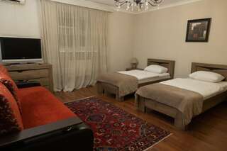 Гостиница Усадьба Махачкала Улучшенный двухместный номер с 2 отдельными кроватями-1